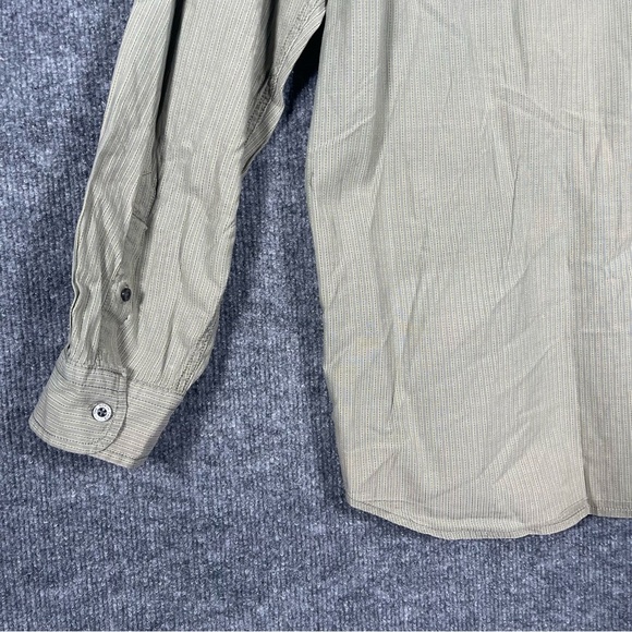 The North Face Men’s XXL Green Striped Long Sleeve Button Down Lightweight Shirt - Picture 8 of 9